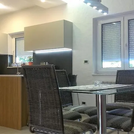 Vakantiehuis House 1808 Kosinozici